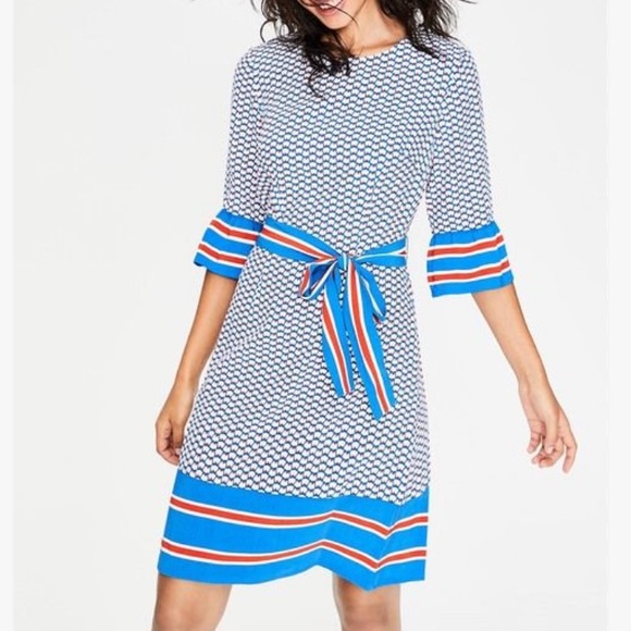 Boden Dresses & Skirts - Boden Andrea belted printed dress